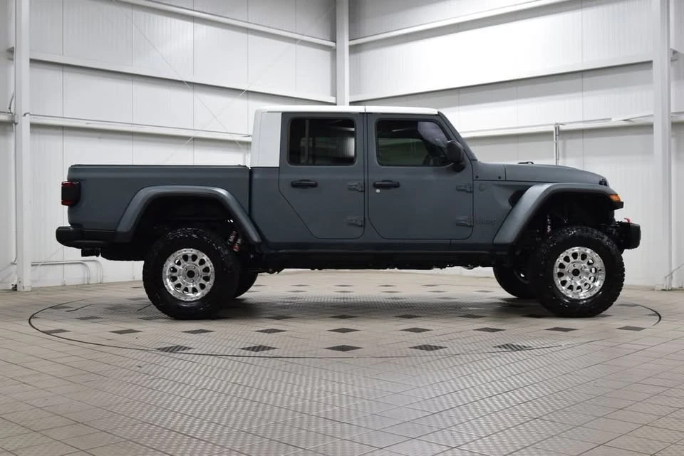 2026 Jeep JT Gladiator - Image 8 of 17
