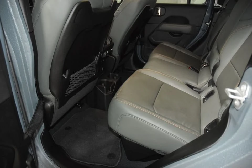 2026 Jeep JT Gladiator - Image 15 of 17