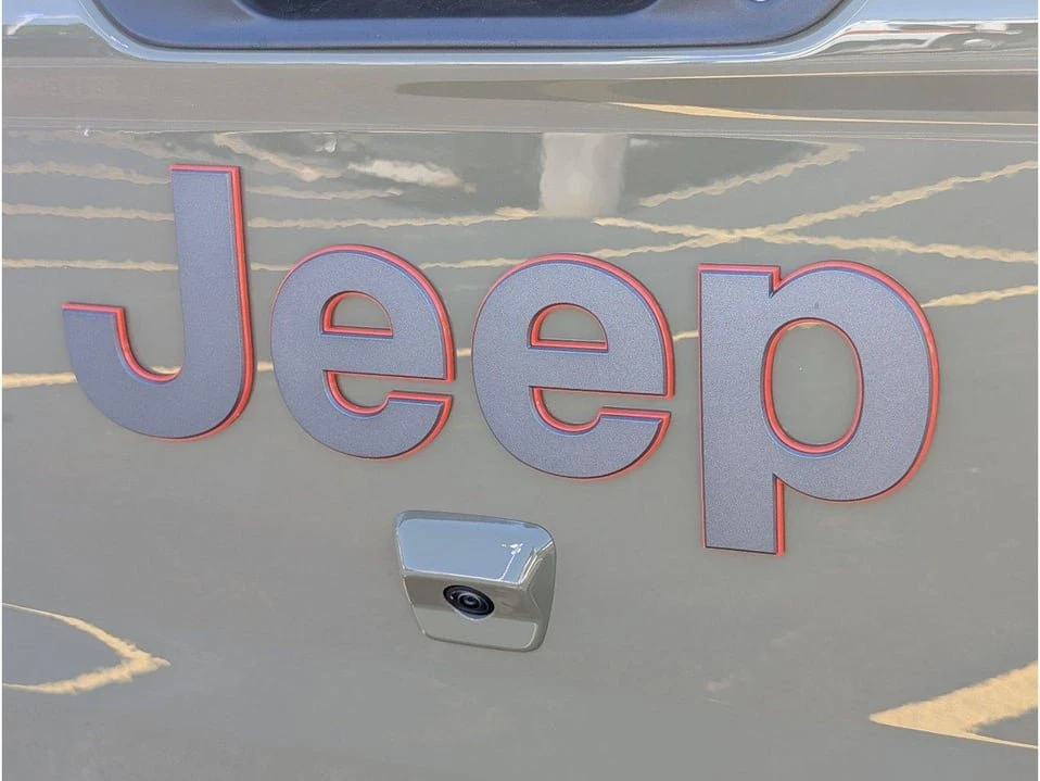 2026 Jeep JT Gladiator - Image 6 of 10