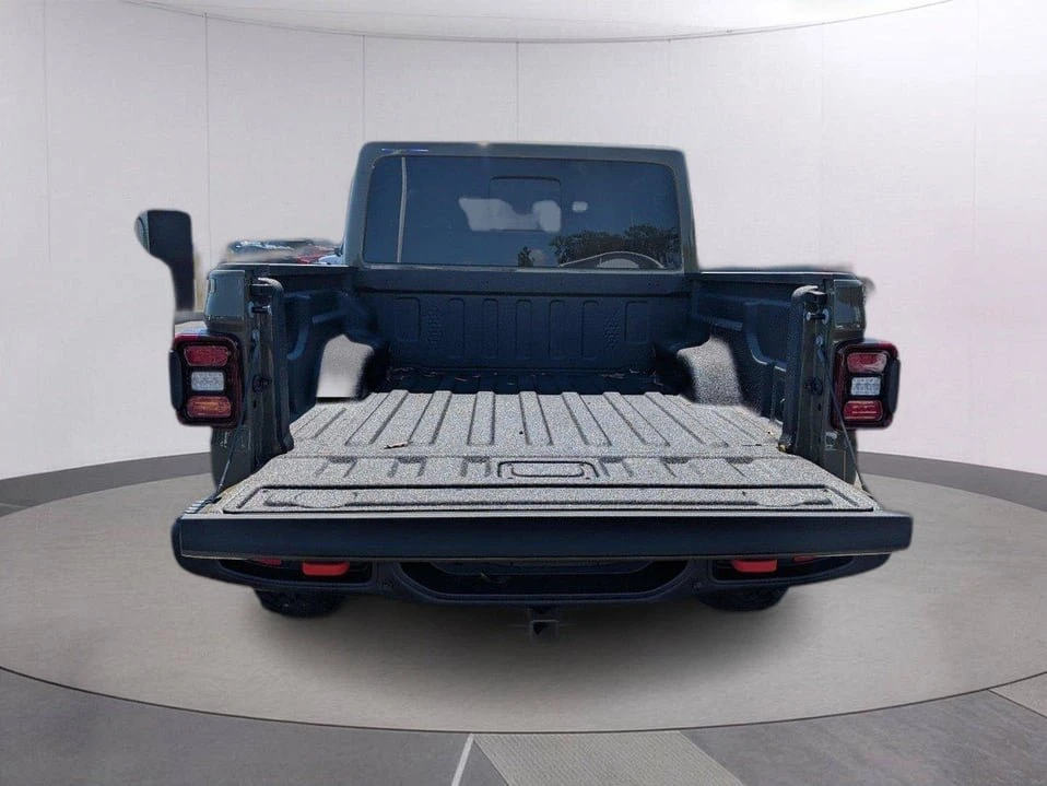 2026 Jeep JT Gladiator - Image 5 of 10