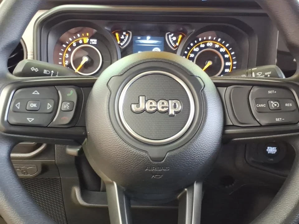 2026 Jeep JT Gladiator - Image 13 of 15