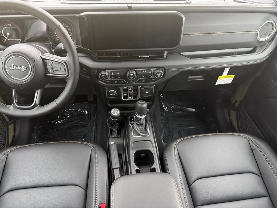 2026 Jeep JT Gladiator - Image 10 of 20