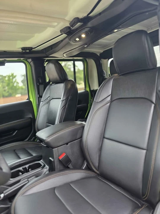 2026 Jeep JT Gladiator - Image 13 of 14