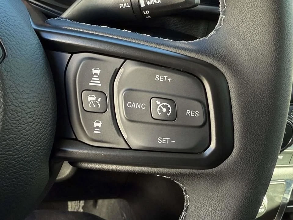 2026 Jeep JT Gladiator - Image 10 of 20