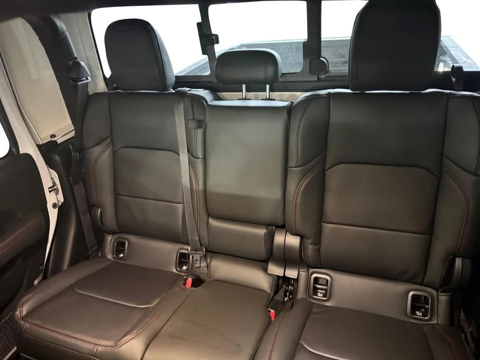 2026 Jeep JT Gladiator - Image 13 of 20