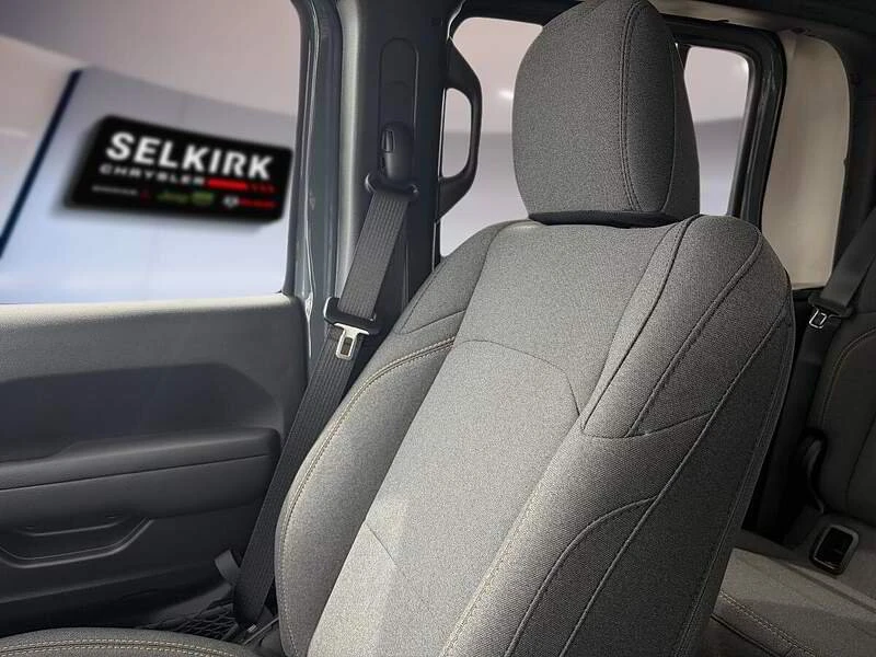 2026 Jeep JT Gladiator - Image 17 of 20