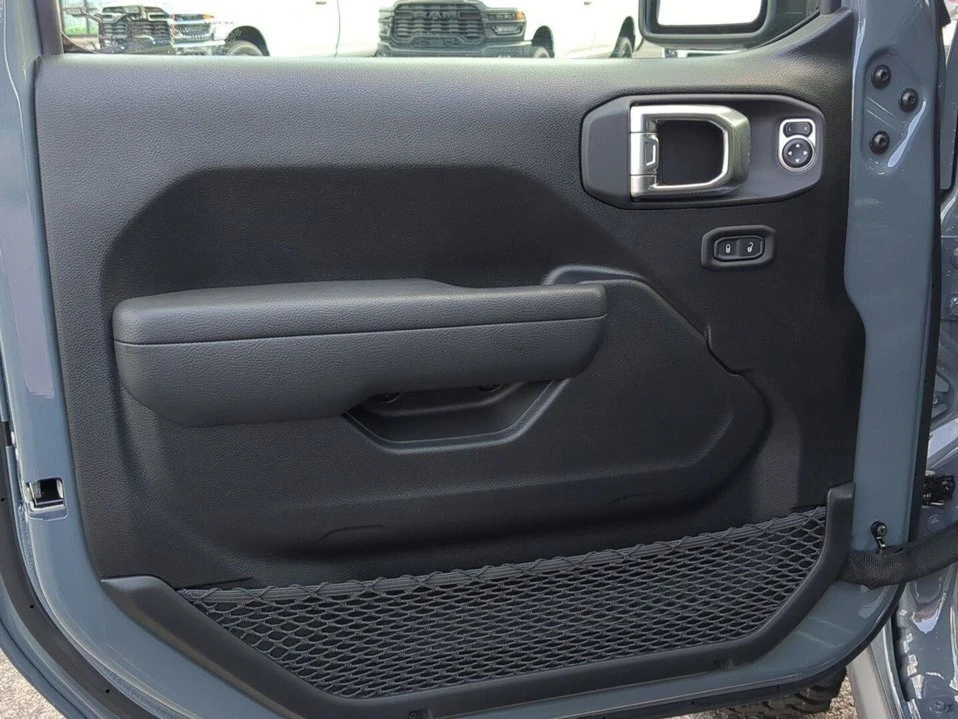 2026 Jeep JT Gladiator - Image 6 of 10