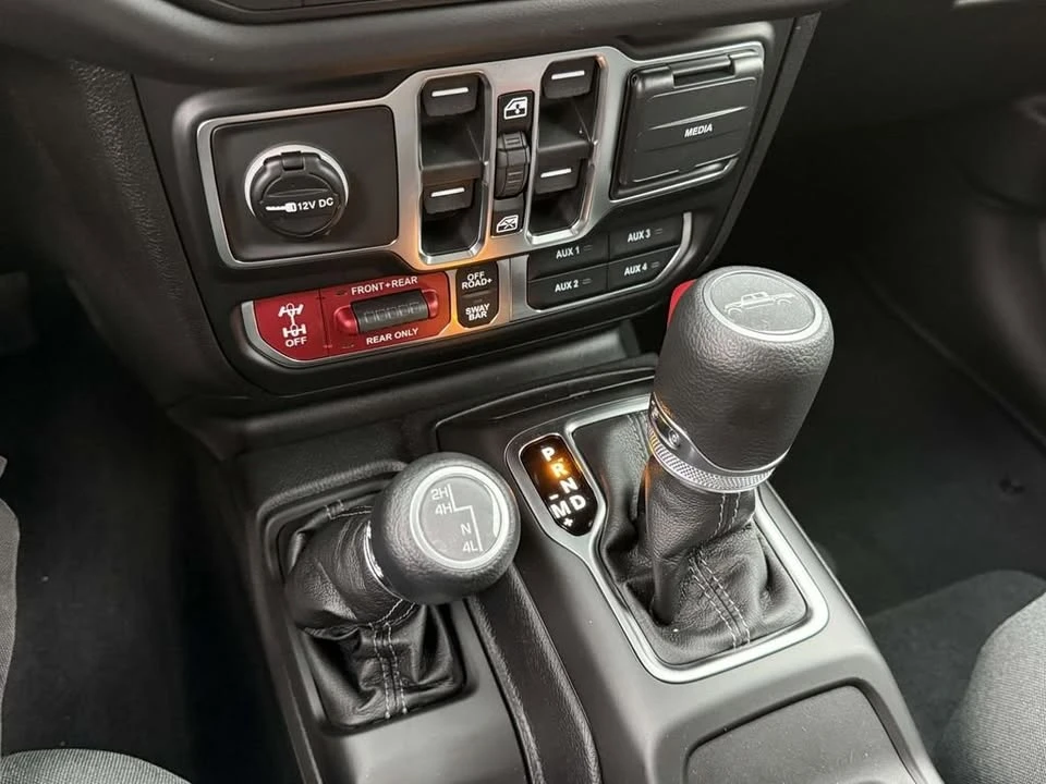 2026 Jeep JT Gladiator - Image 8 of 20