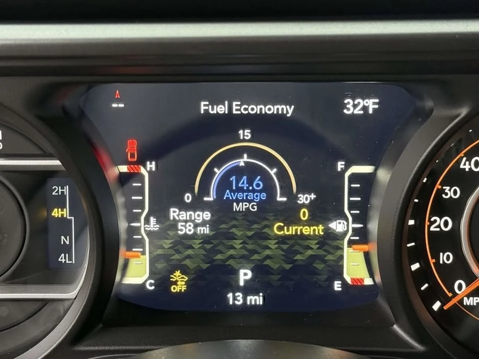2026 Jeep JT Gladiator - Image 14 of 20