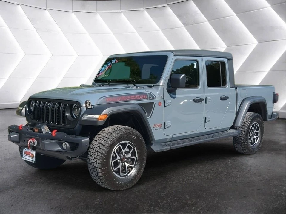 2026 Jeep JT Gladiator - Image 7 of 10