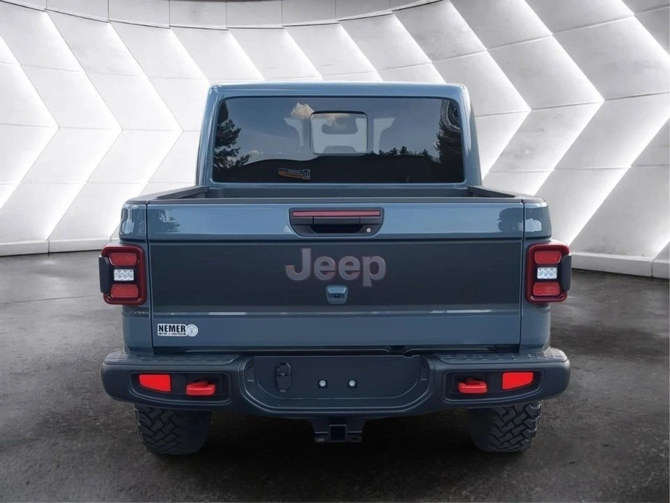 2026 Jeep JT Gladiator - Image 3 of 10