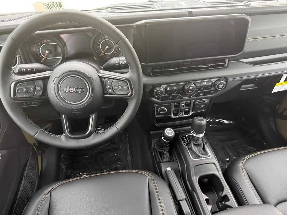 2026 Jeep JT Gladiator - Image 11 of 20