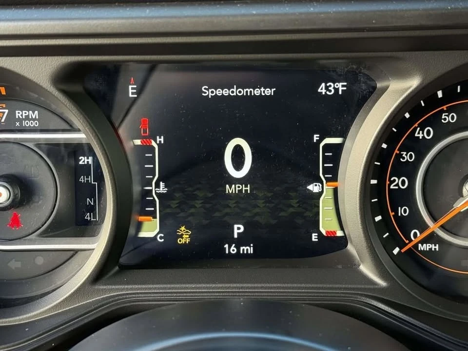 2026 Jeep JT Gladiator - Image 15 of 20