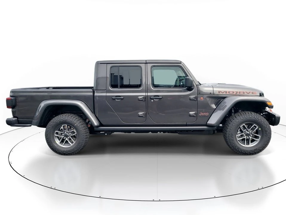 2026 Jeep JT Gladiator - Image 5 of 20