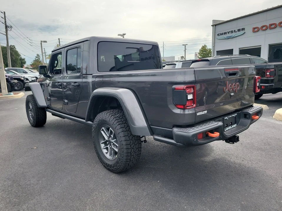 2026 Jeep JT Gladiator - Image 8 of 20