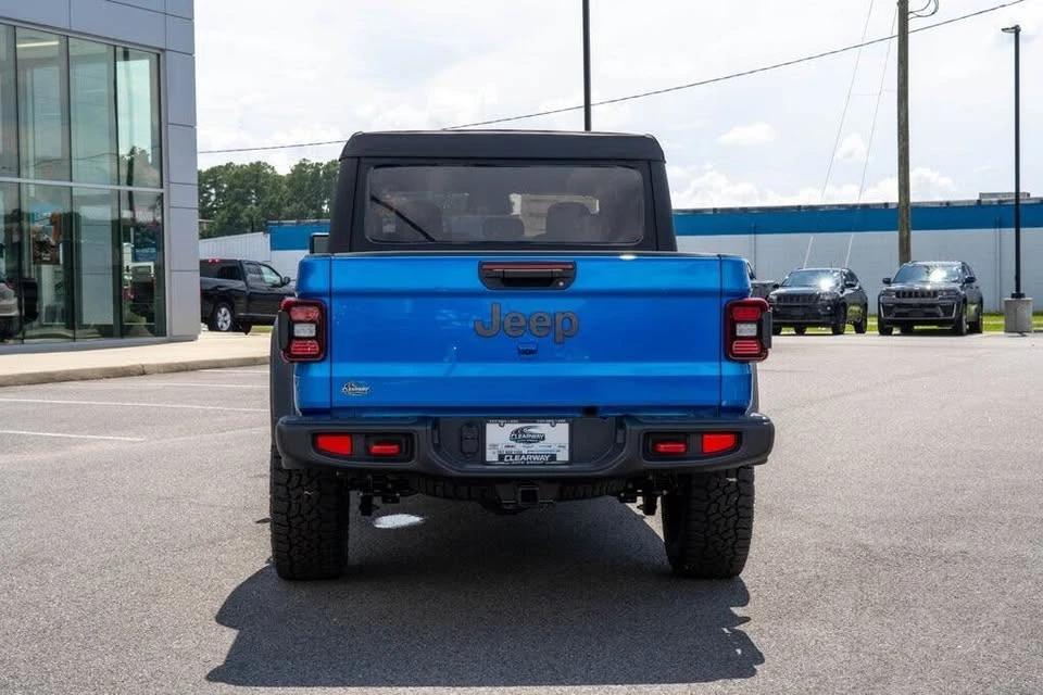 2026 Jeep JT Gladiator - Image 6 of 20