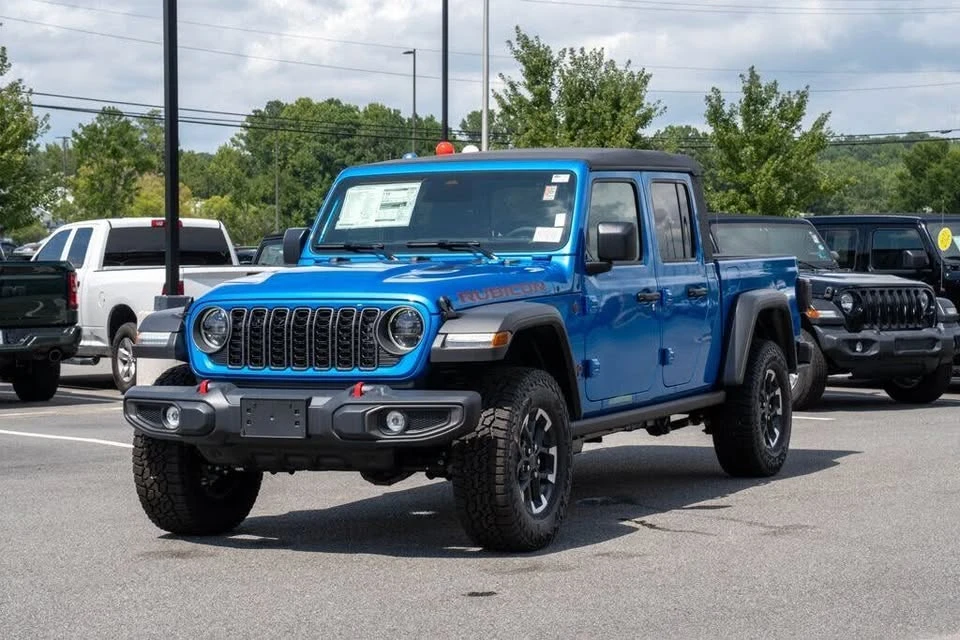 2026 Jeep JT Gladiator - Image 3 of 20