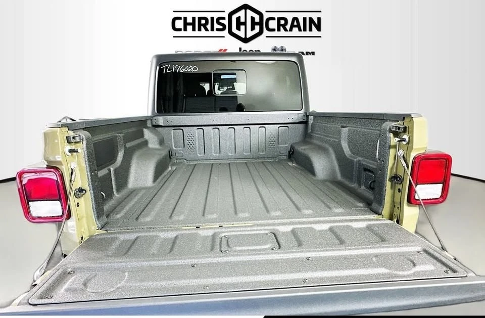 2026 Jeep JT Gladiator - Image 7 of 20