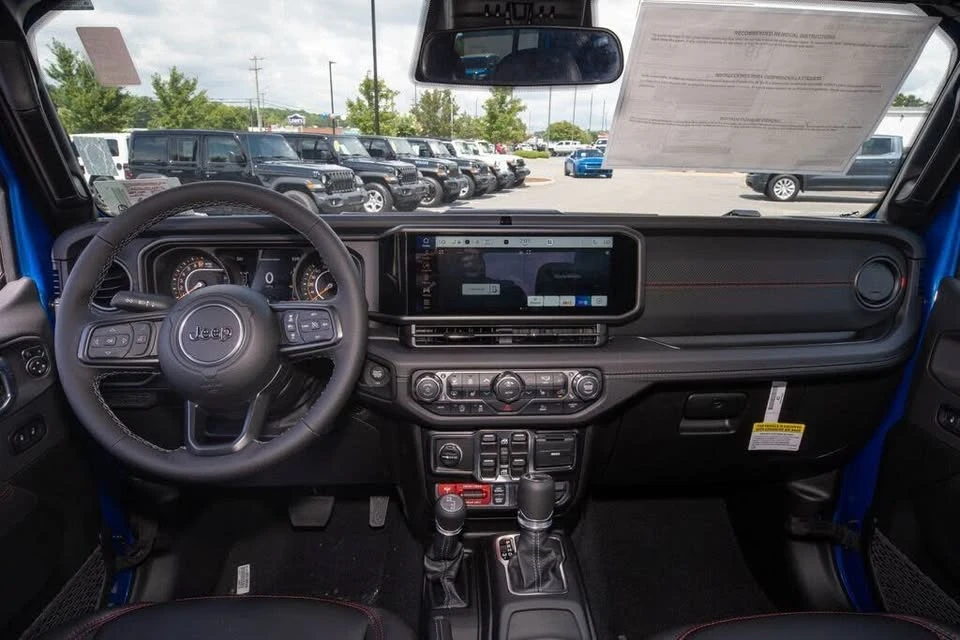 2026 Jeep JT Gladiator - Image 18 of 20