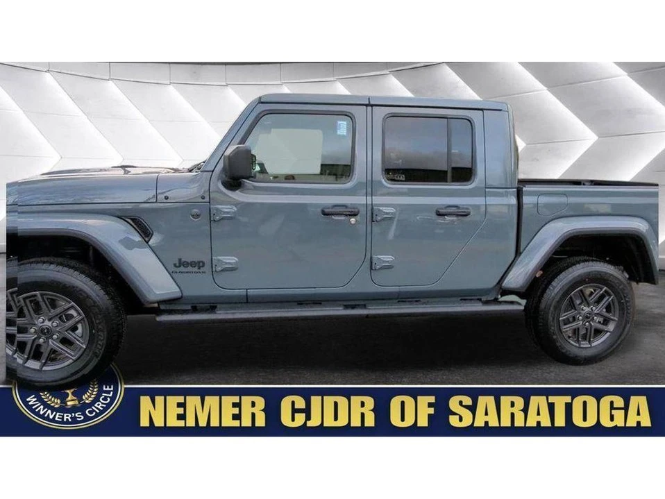 2026 Jeep JT Gladiator - Image 6 of 10