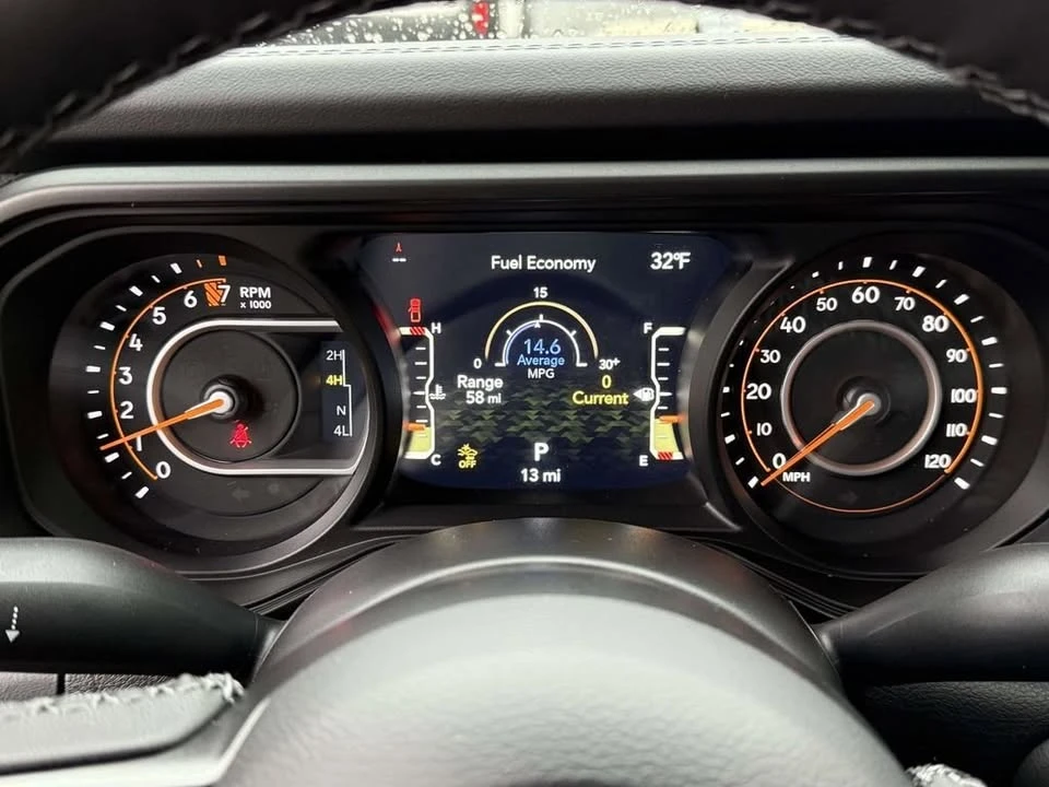 2026 Jeep JT Gladiator - Image 13 of 20