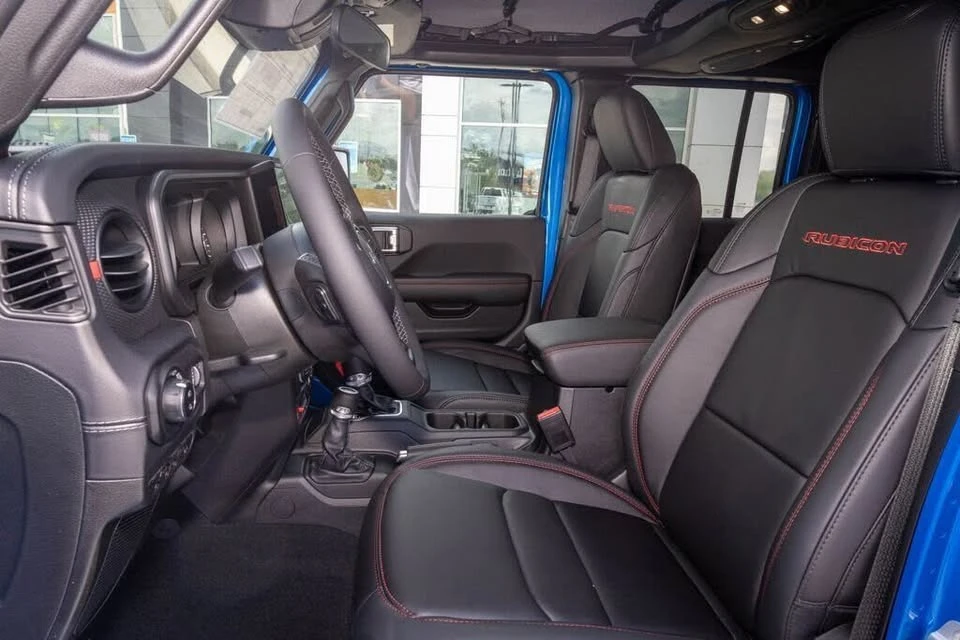 2026 Jeep JT Gladiator - Image 15 of 20