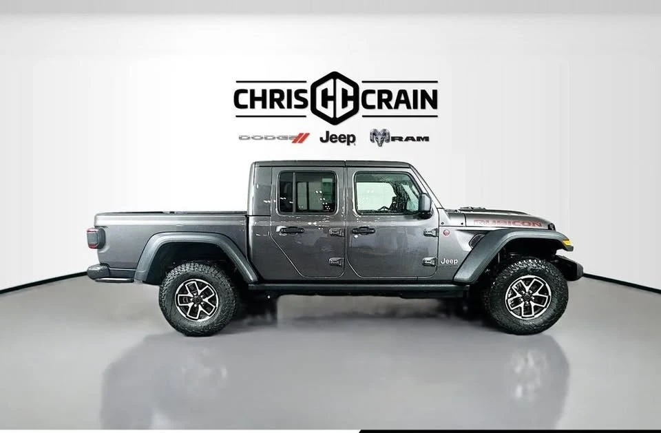 2026 Jeep JT Gladiator - Image 9 of 20