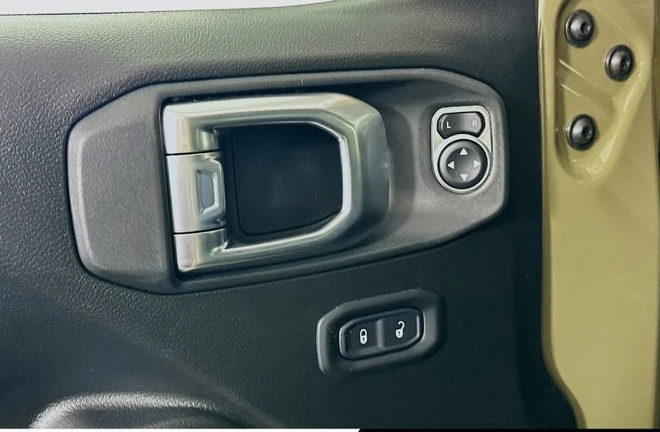 2026 Jeep JT Gladiator - Image 11 of 20