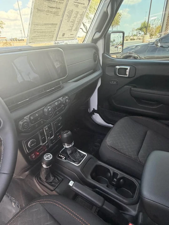 2026 Jeep JT Gladiator - Image 6 of 9