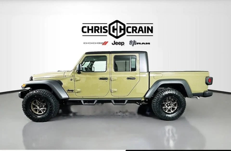 2026 Jeep JT Gladiator - Image 4 of 20