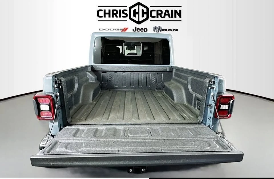 2026 Jeep JT Gladiator - Image 9 of 20