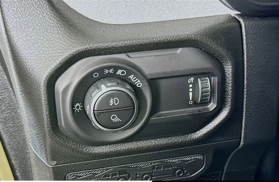 2026 Jeep JT Gladiator - Image 13 of 20