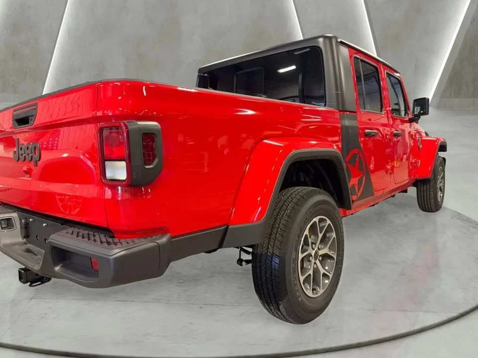 2026 Jeep JT Gladiator - Image 19 of 20