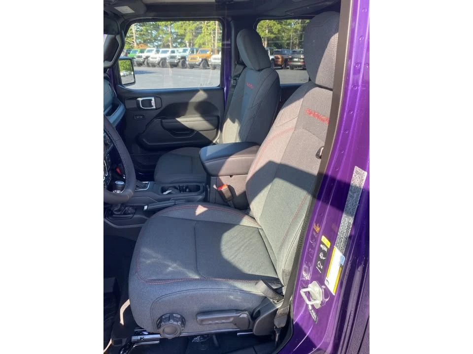 2026 Jeep JT Gladiator - Image 14 of 20