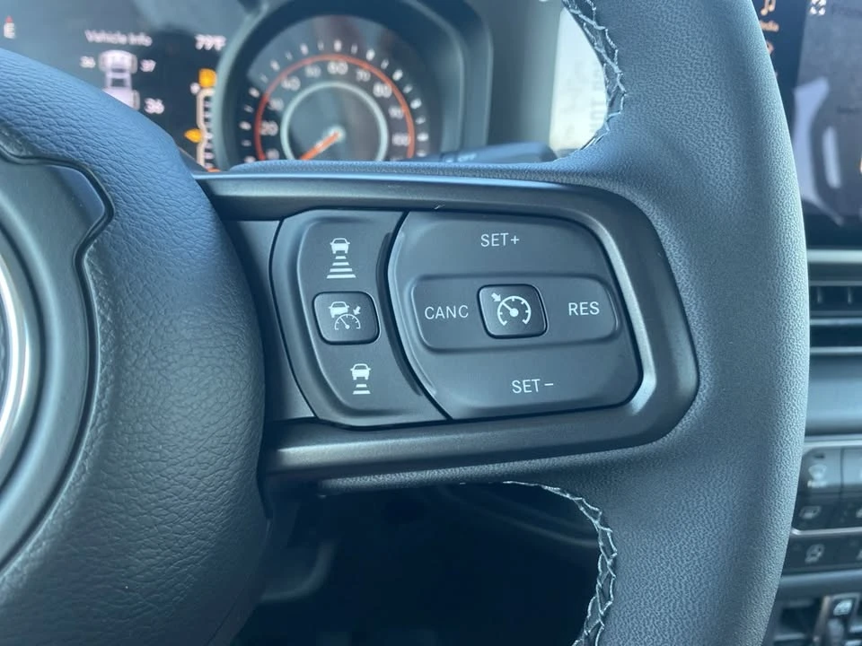 2026 Jeep JT Gladiator - Image 17 of 20
