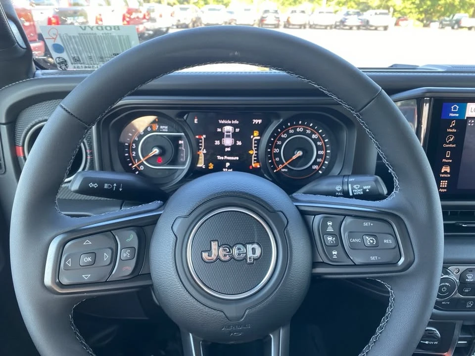 2026 Jeep JT Gladiator - Image 19 of 20