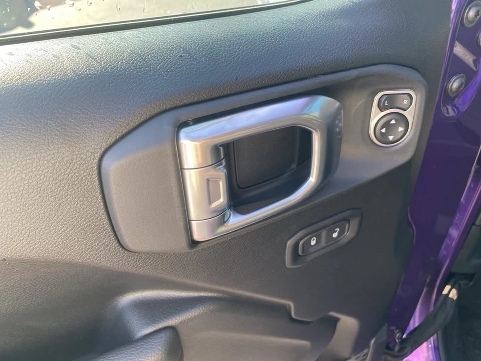2026 Jeep JT Gladiator - Image 13 of 20