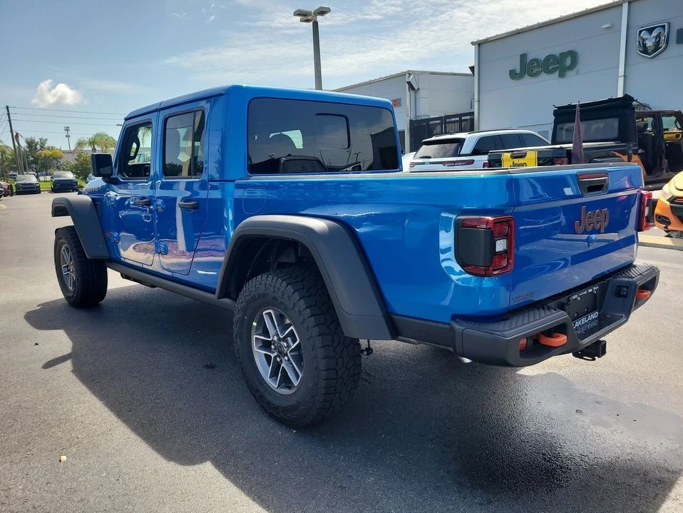 2026 Jeep JT Gladiator - Image 8 of 20