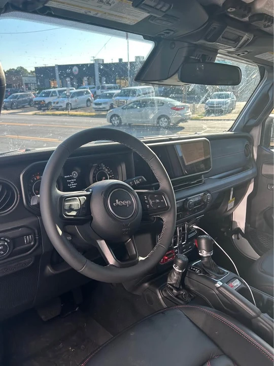 2026 Jeep JT Gladiator - Image 6 of 8