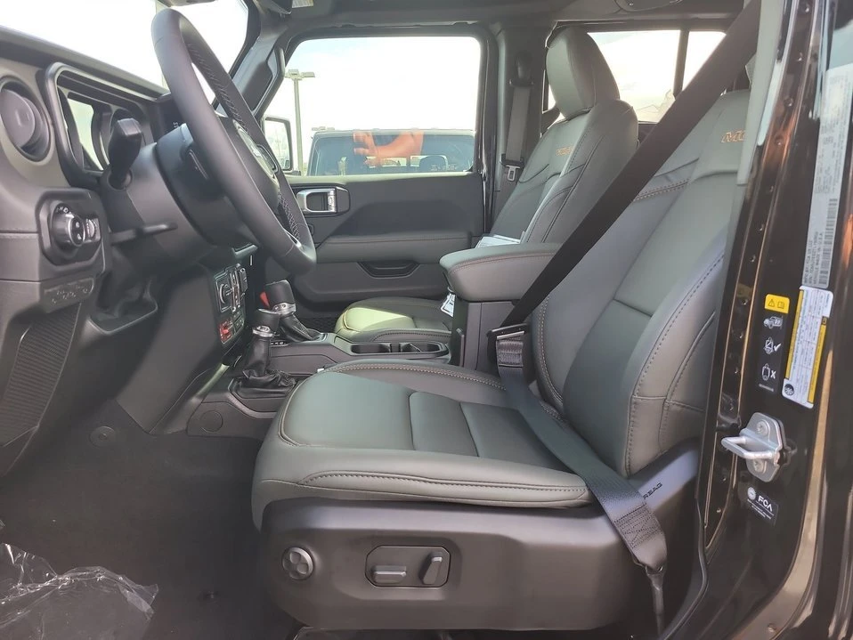 2026 Jeep JT Gladiator - Image 13 of 20