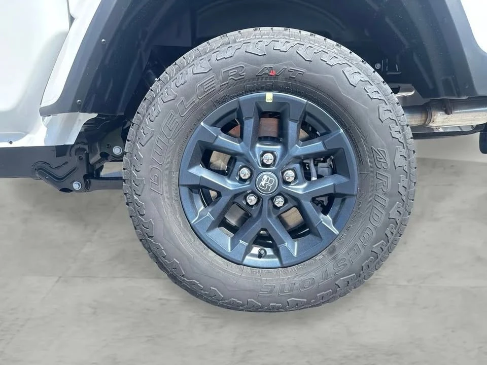 2026 Jeep JT Gladiator - Image 19 of 19