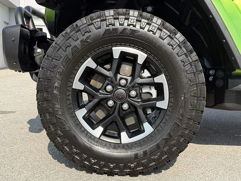 2026 Jeep JT Gladiator - Image 14 of 16