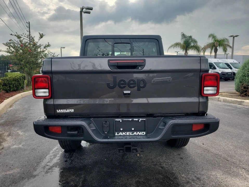 2026 Jeep JT Gladiator - Image 7 of 20