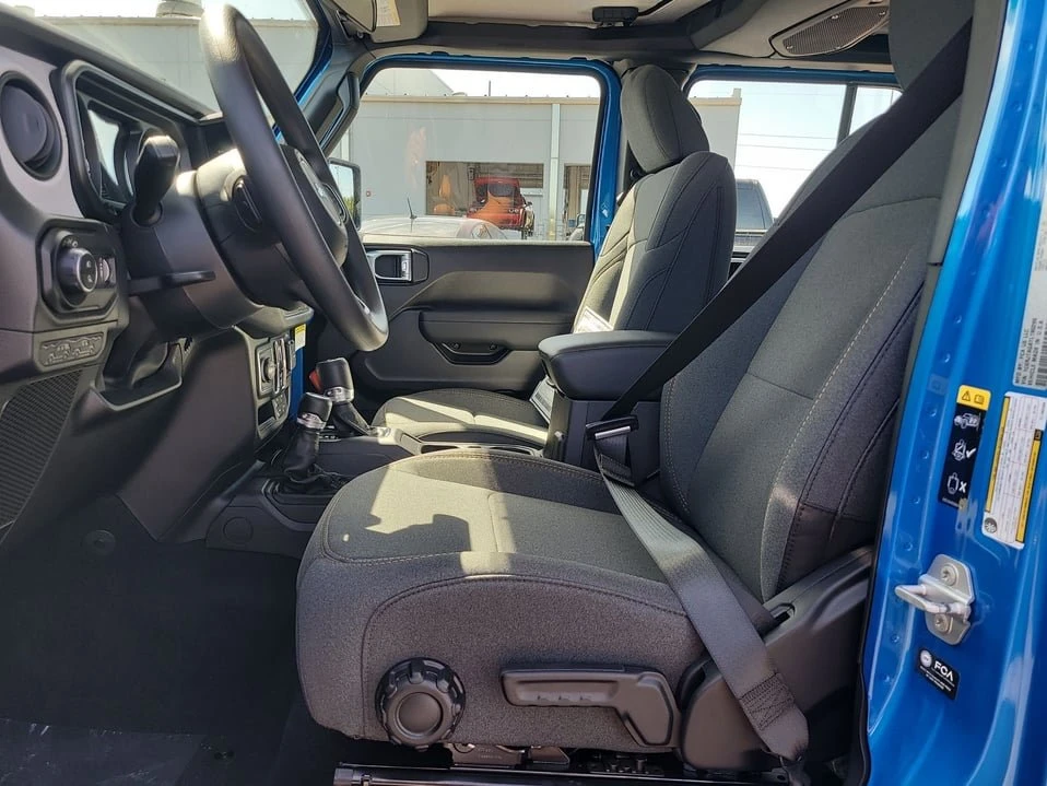 2026 Jeep JT Gladiator - Image 13 of 20