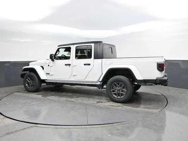 2026 Jeep JT Gladiator - Image 7 of 20