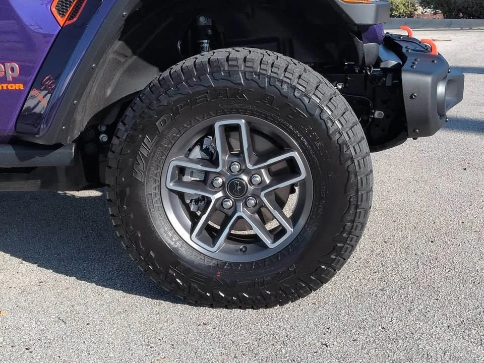 2026 Jeep JT Gladiator - Image 5 of 8