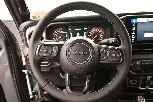 2026 Jeep JT Gladiator - Image 17 of 20