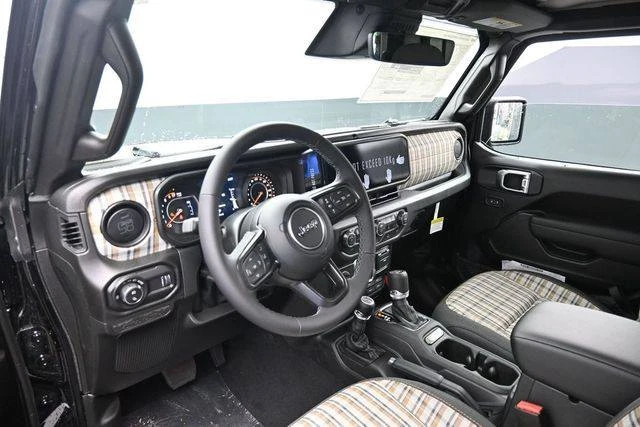 2026 Jeep JT Gladiator - Image 11 of 20