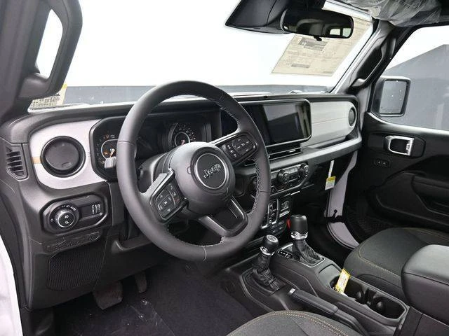2026 Jeep JT Gladiator - Image 13 of 20