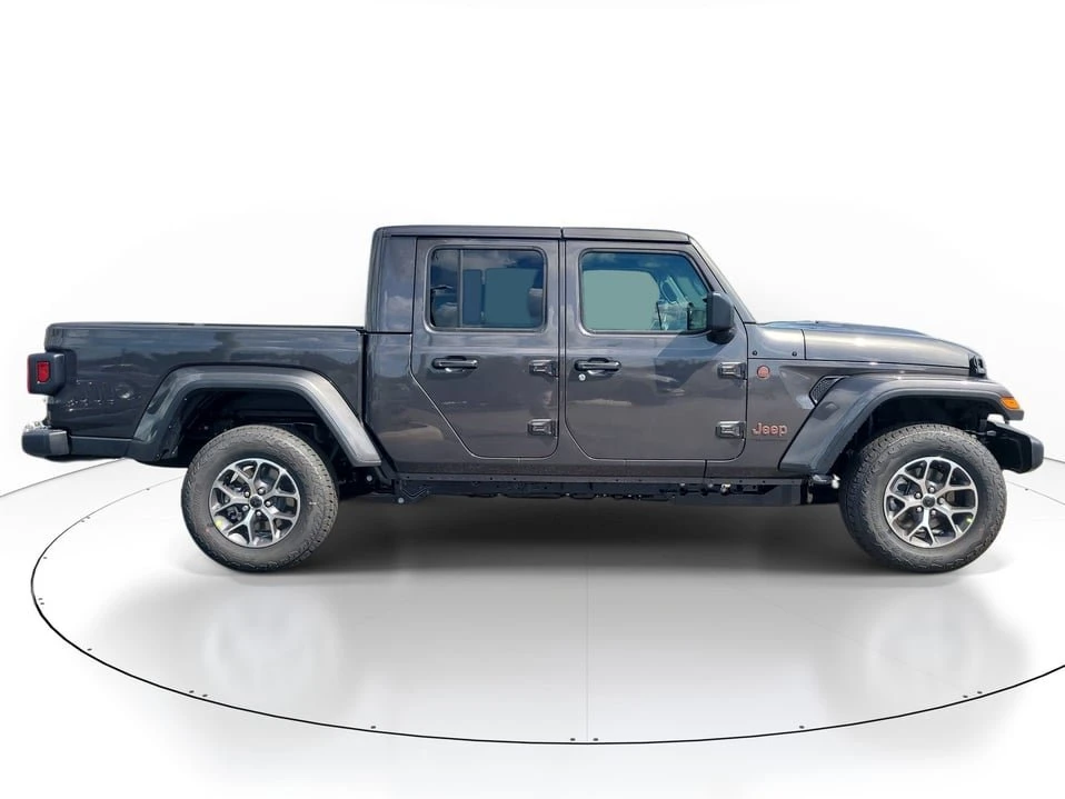 2026 Jeep JT Gladiator - Image 5 of 20